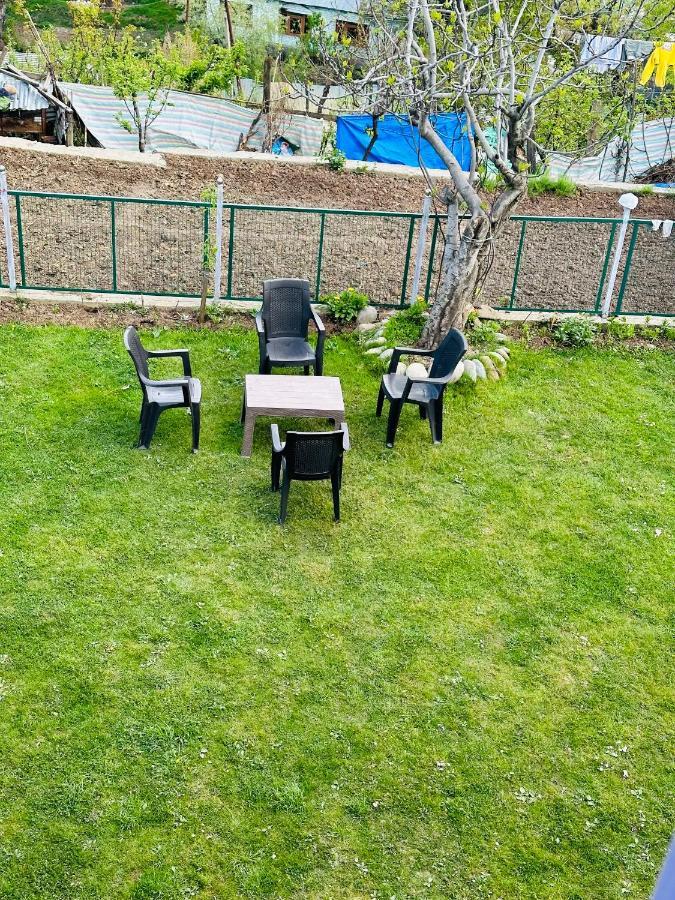 Sheen Homestay Gulmarg Exterior photo